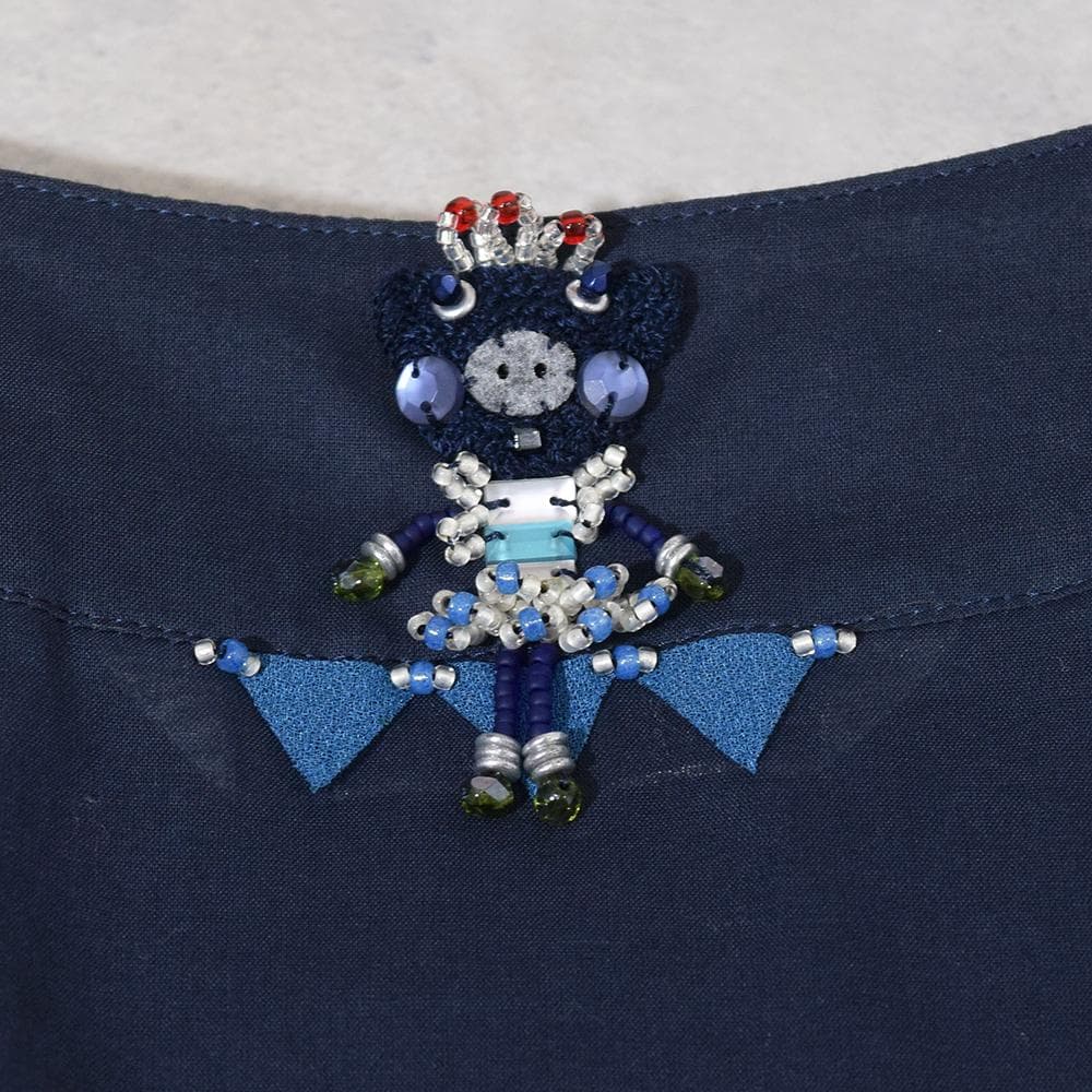 アルベロベロ OLLEBOREBLA ぶたさん ビーズ装飾 綿ローン ブラウス