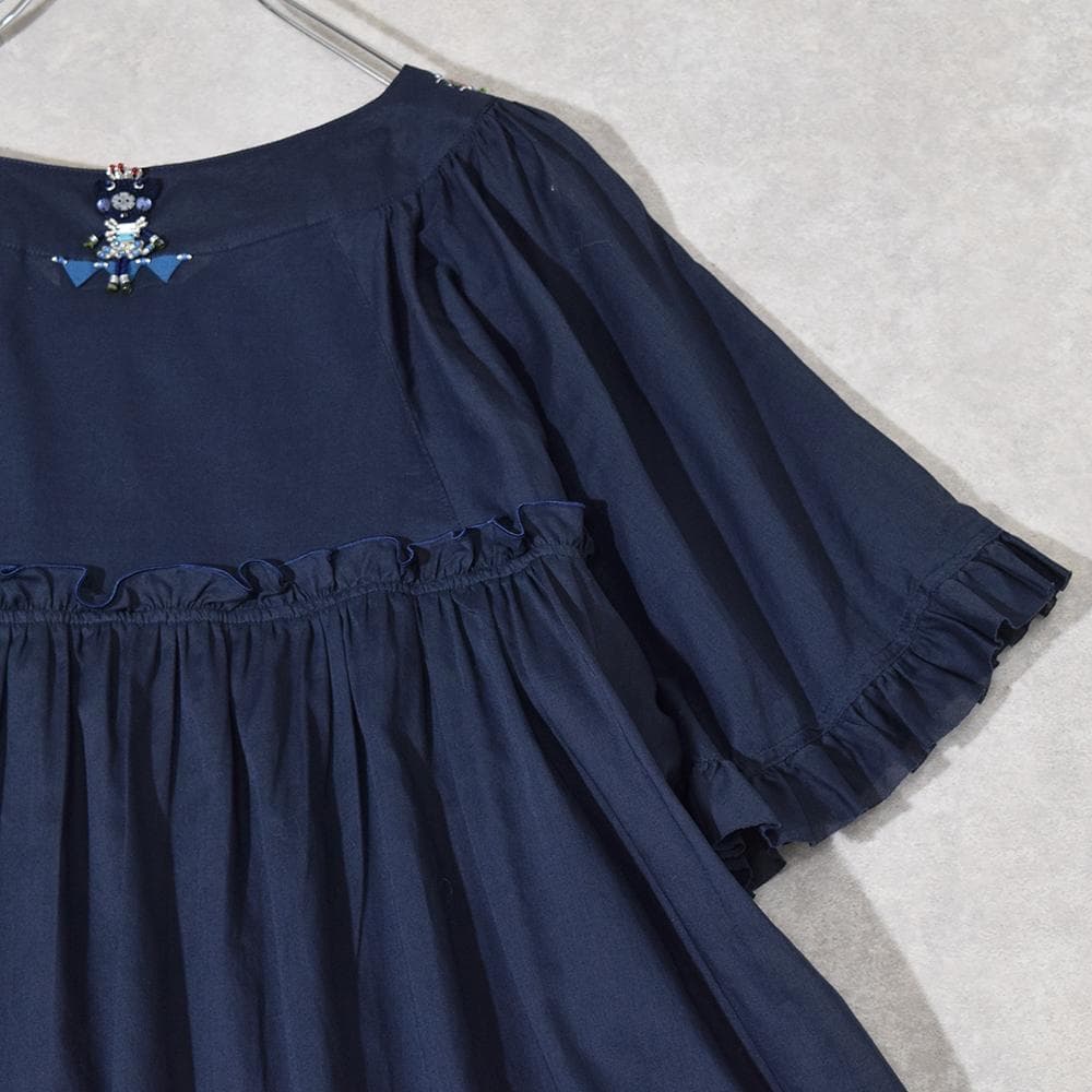 アルベロベロ OLLEBOREBLA ぶたさん ビーズ装飾 綿ローン ブラウス