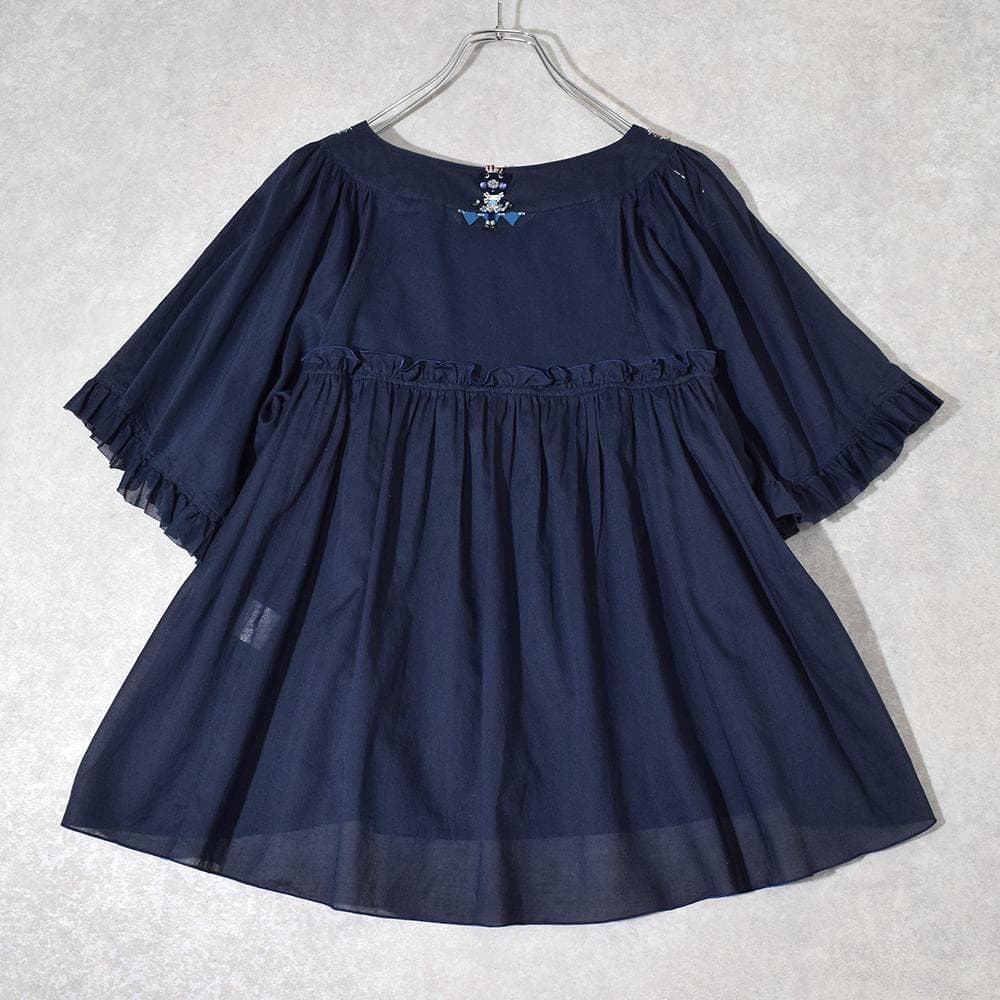 アルベロベロ OLLEBOREBLA ぶたさん ビーズ装飾 綿ローン ブラウス