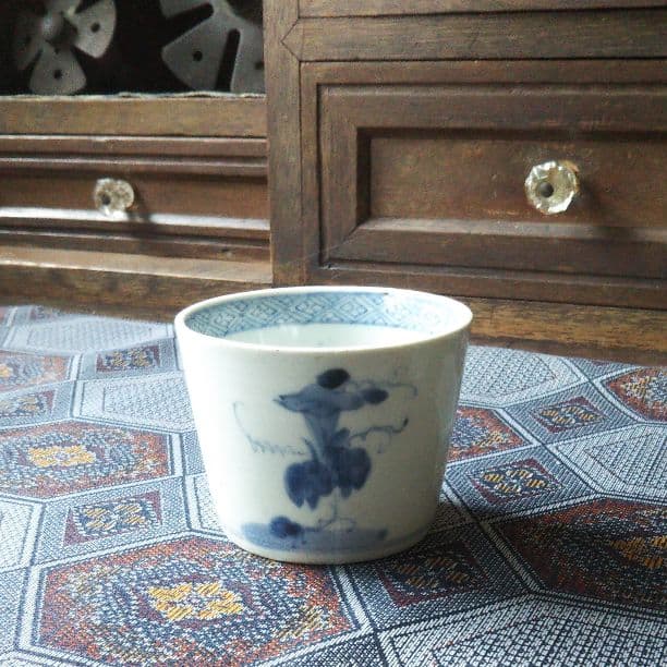 昔の蕎麦猪口 ★ 骨董 そば猪口 朝顔 見込み 虫 アンティーク 呉須 染付