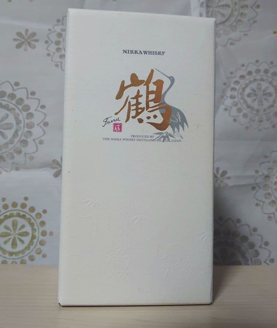 ニッカウヰスキー　NIKKA WHISKY 鶴