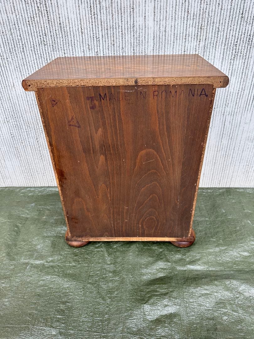 【サイドチェスト】ROMANIA　木製　丸足　オープンチェスト　花台　収納