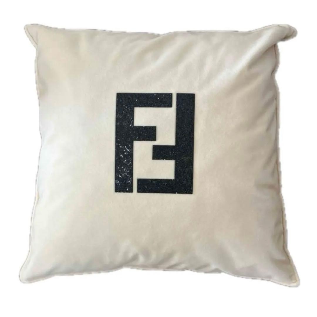 FENDI CASA フェンディ カーサ クッション スワロフスキー
