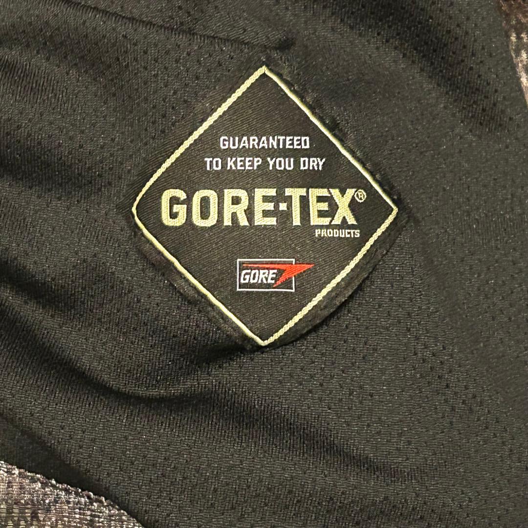 VOLCOM GORE-TEX スノーボードウェア ジャケット Mサイズ