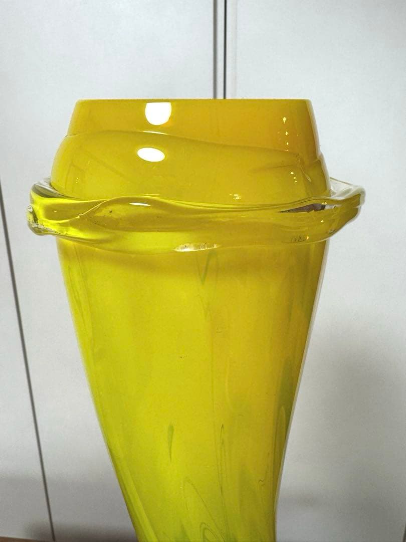 大型 ガラスイエローフラワーベース 造花アレンジ付き