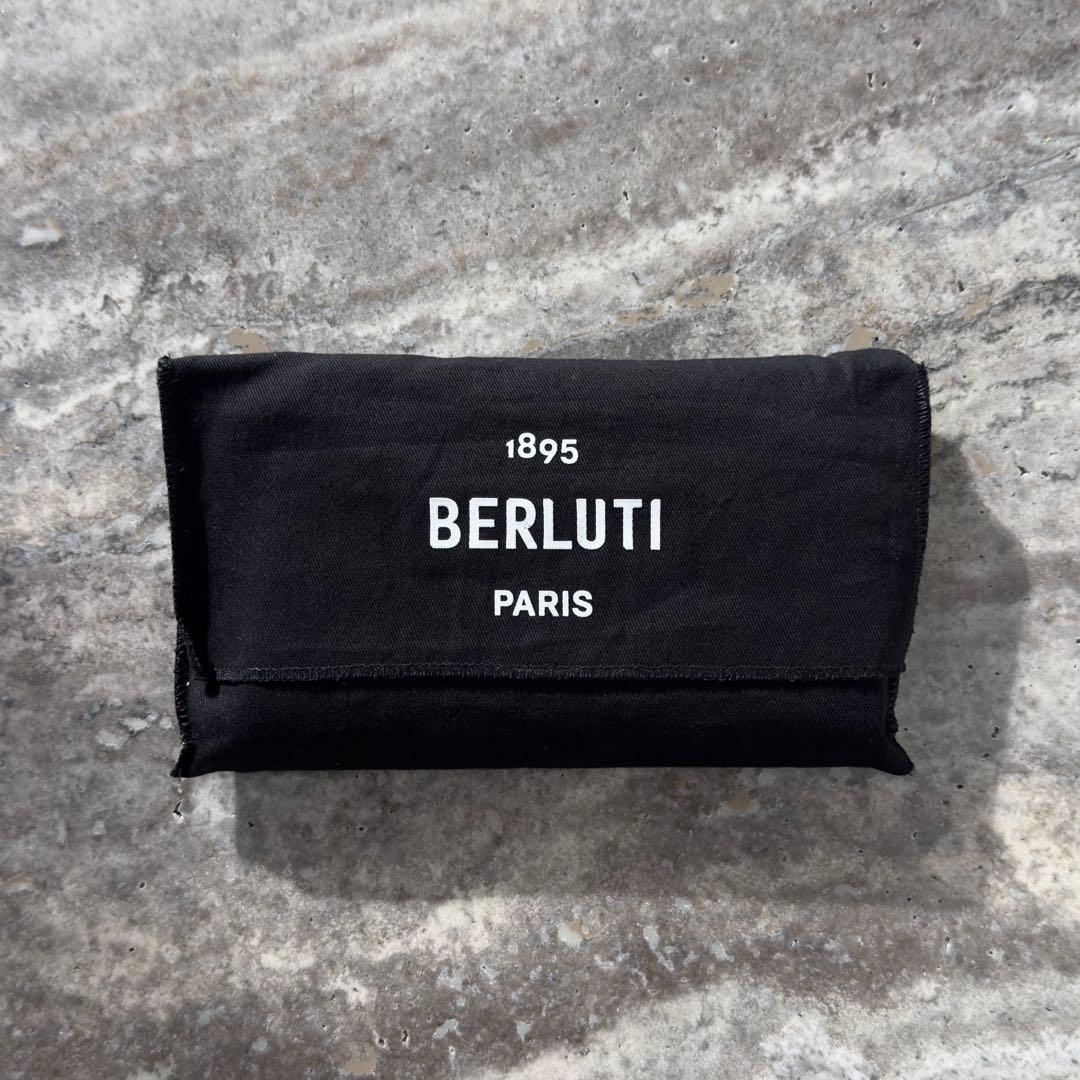 新品 定価22.4万円 ベルルッティ イタウバ スクリットレザー長財布 オレンジ