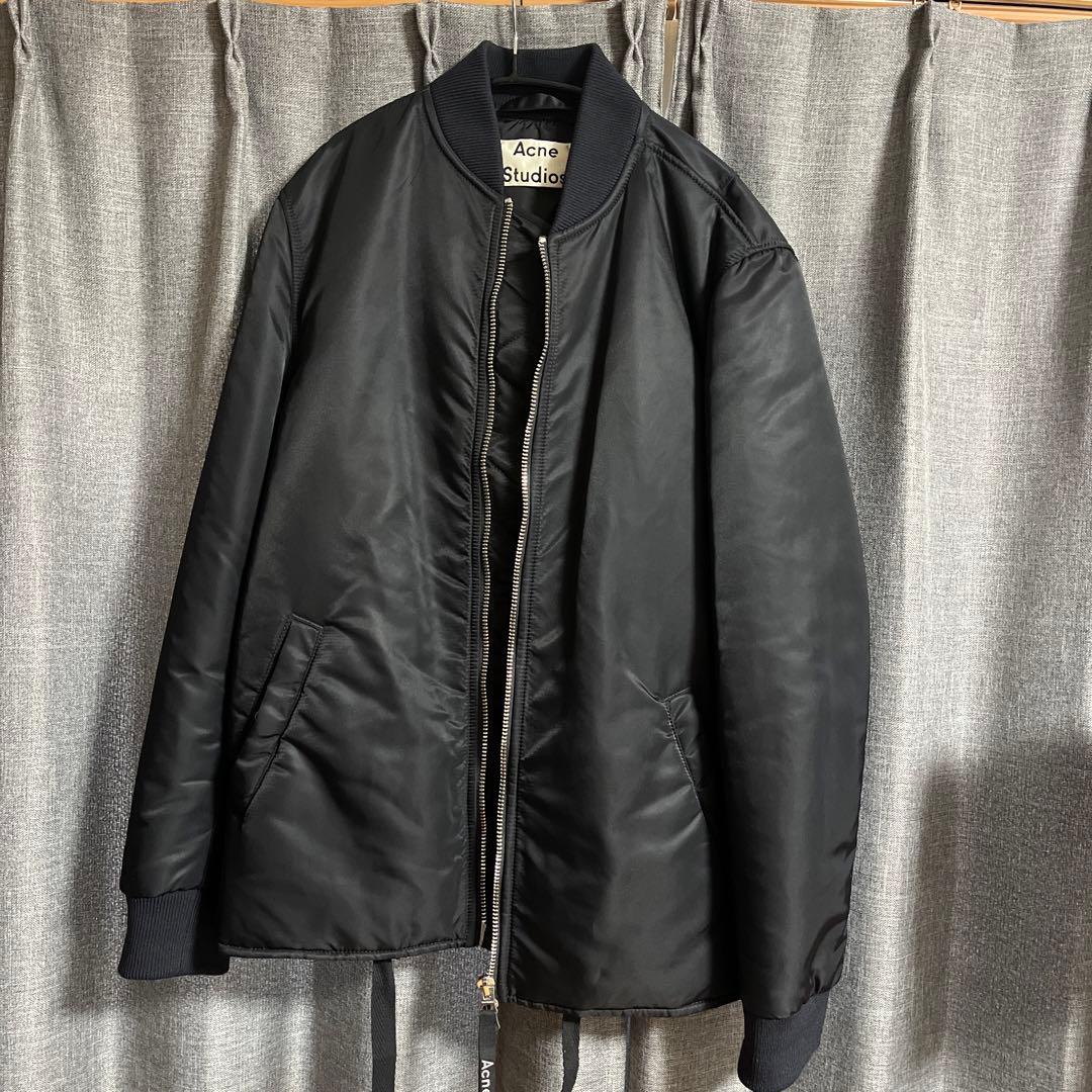 Acne Studios ブラック MA-1 フライトジャケット