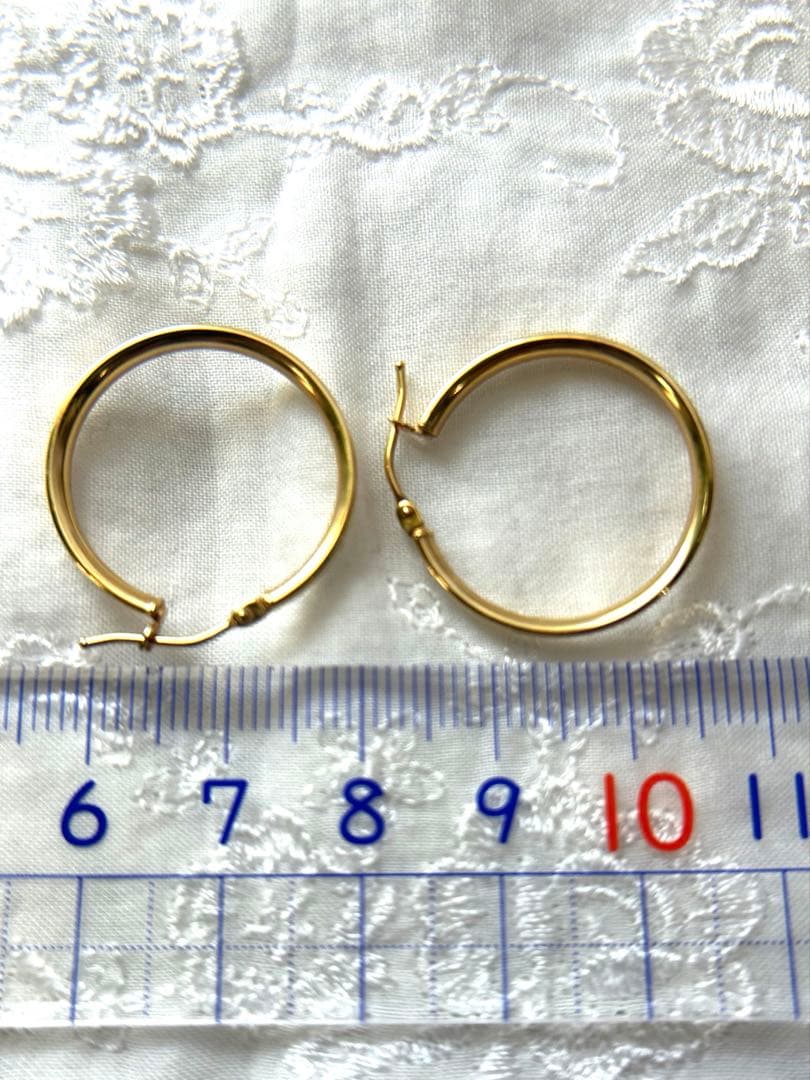 ☆不動の人気ピアス☆美品☆K10YG☆フープピアス☆