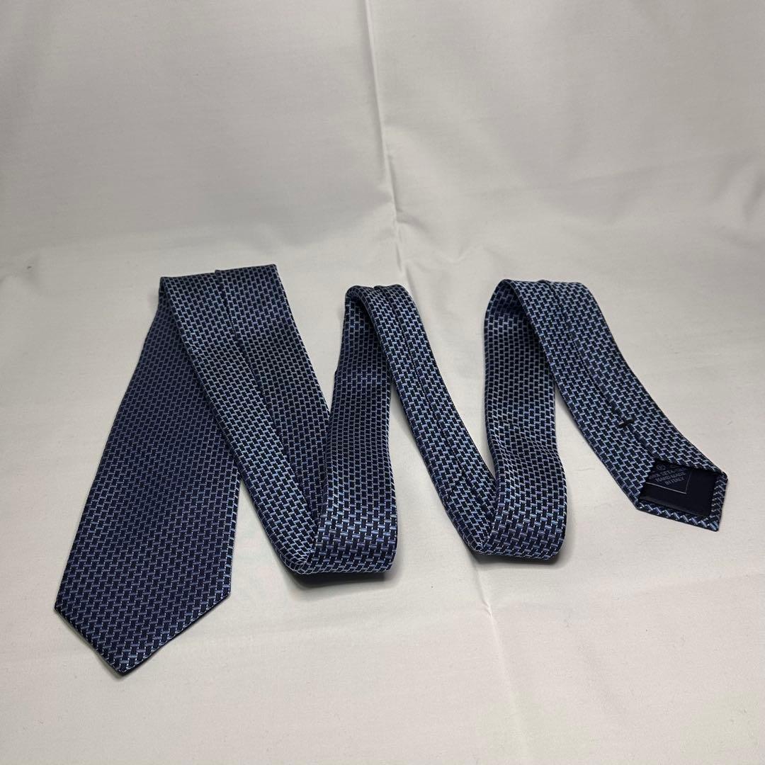 新品タグ付☆ブリオーニ☆ネクタイ☆ネイビー☆ブルー☆パターン☆ソリッド☆683