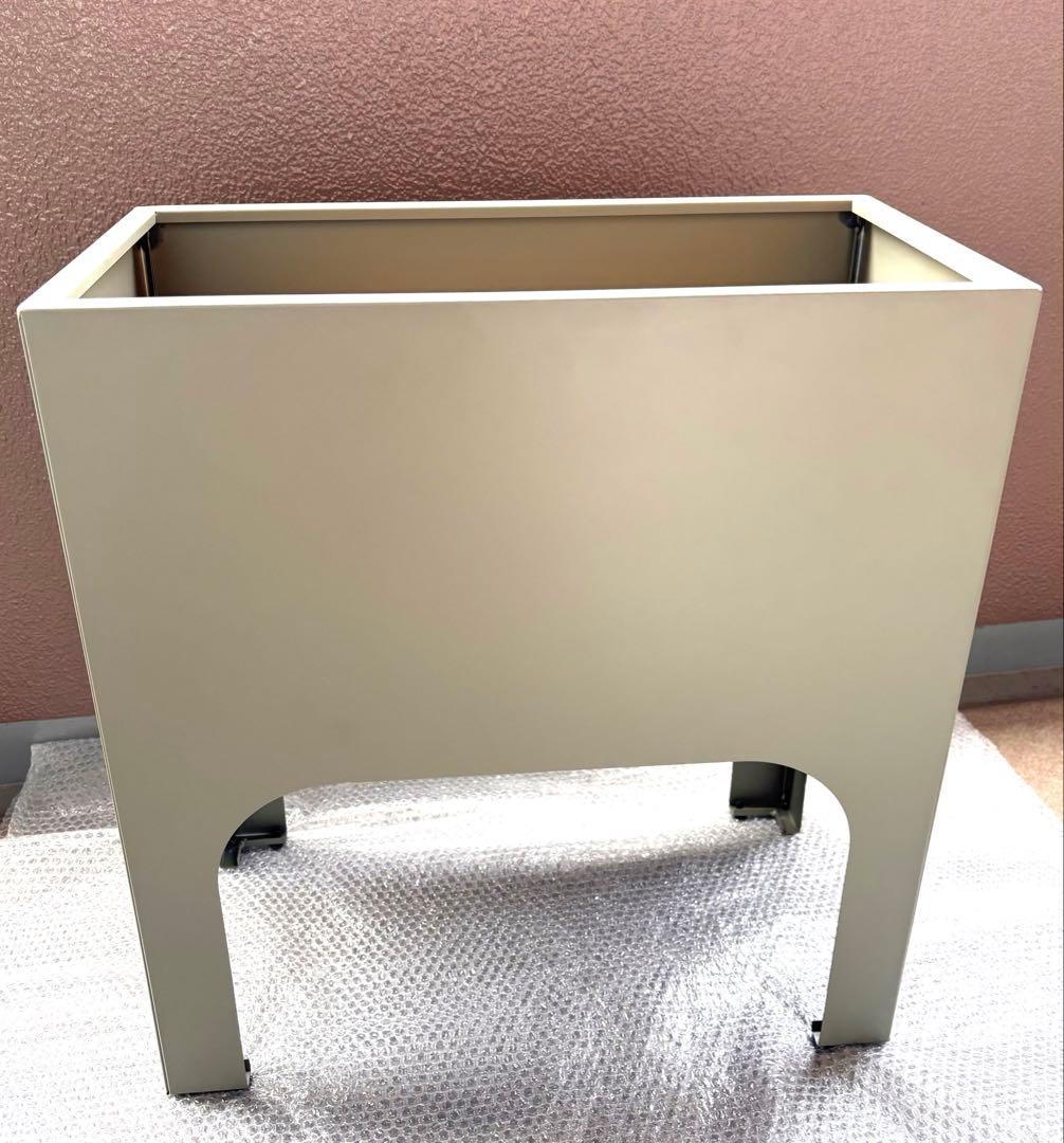 新品未使用　アスプルンド　プランターカバー　フラワースタンド　グレー