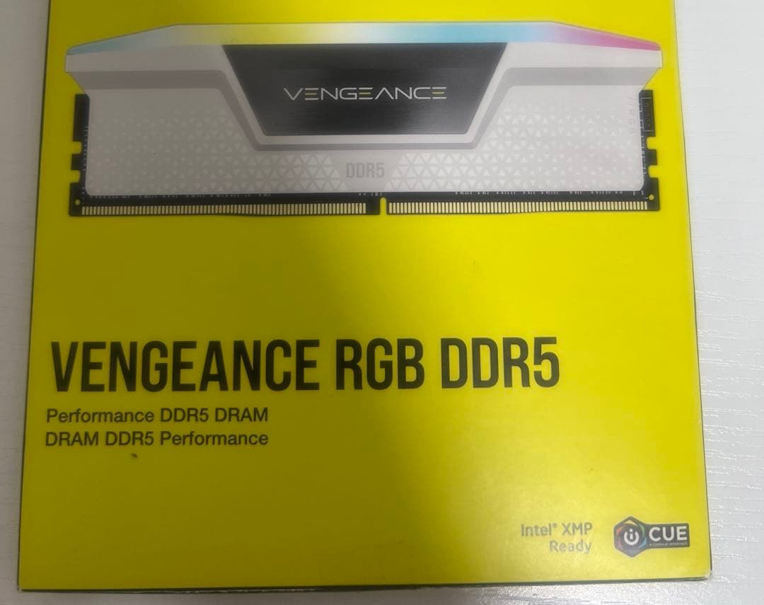 CORSAIR DDR5 5600Mhz RGB 16gb 1枚