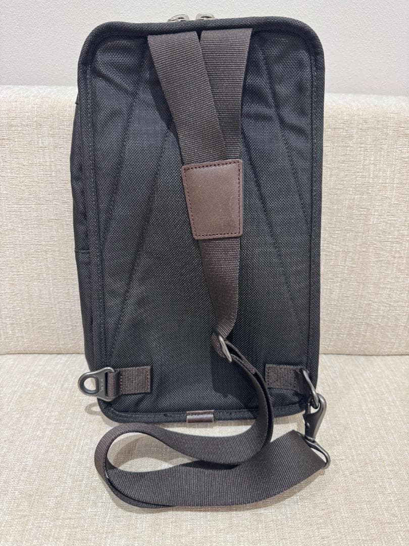 TUMI ボディバッグ アウロラ バリスティック ナイロン 69318HKO 黒