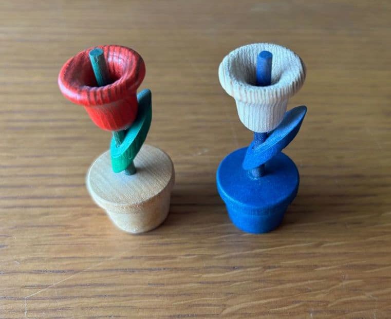 アーリッカ　aarikka　木製　チューリップのオブジェ