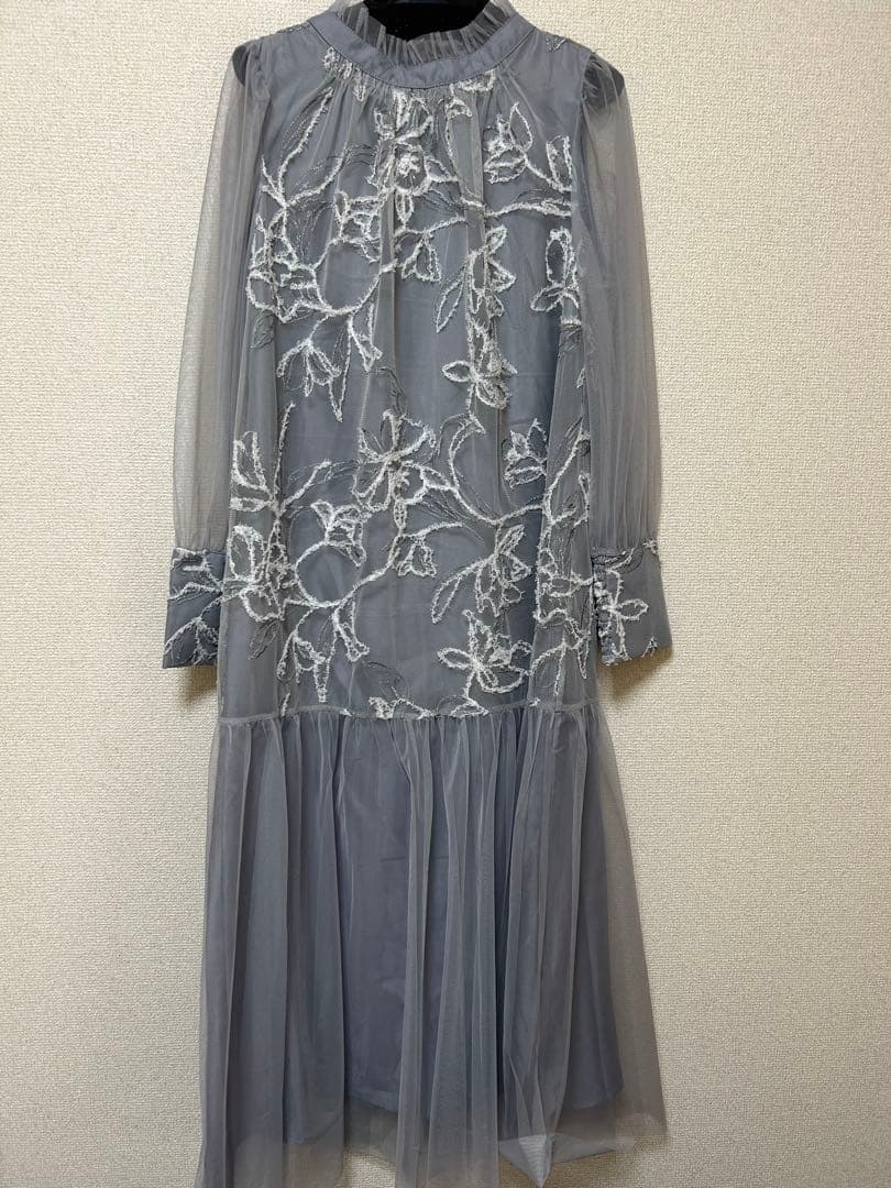 新品　Lサイズ　イギン　ニアナ　ドリードールグレーフェザーフラワーチュールドレス