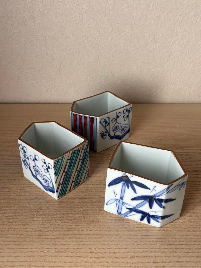 京都の陶芸家、竹中浩さんの色繪梅竹文向付6客　桐箱入