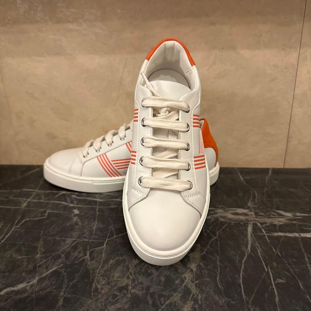 HERMES ホワイトオレンジ スニーカー