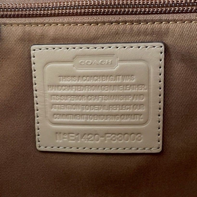 極美品 コーチ トートバッグ ビジネスバッグ A4可 PVC レザー ブラウン