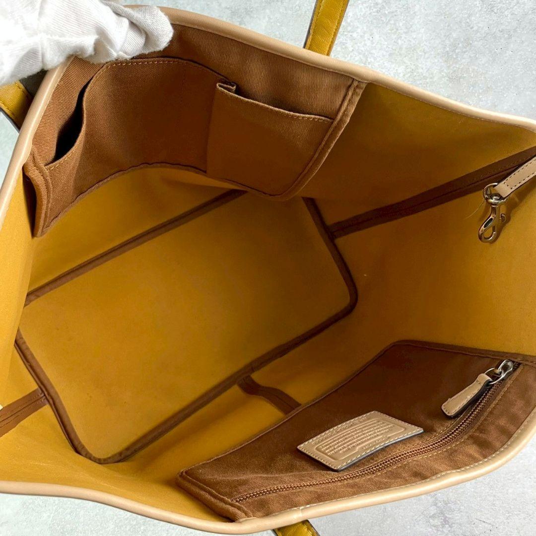 極美品 コーチ トートバッグ ビジネスバッグ A4可 PVC レザー ブラウン