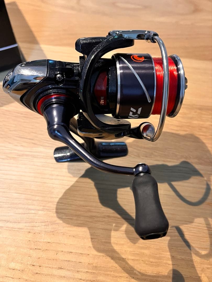 【中古】ダイワリール　20月下美人X LT2000S