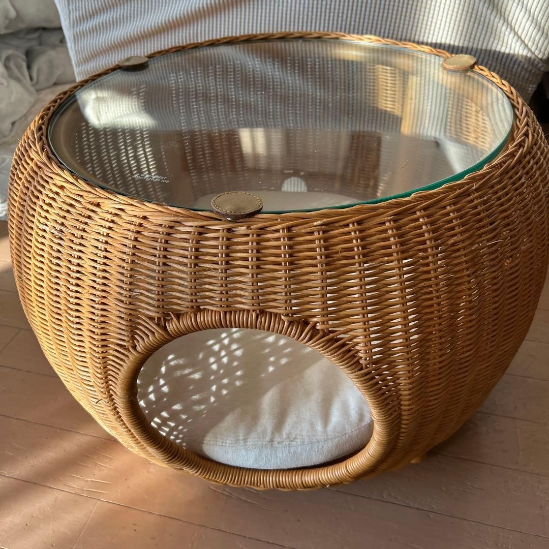 ネコセカイ　ラタン製キャットハウス ガラス天板付き