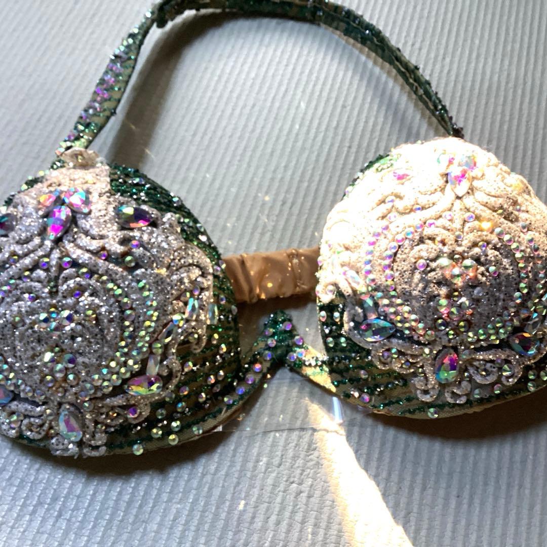 ベリーダンスコスチューム　グリーン