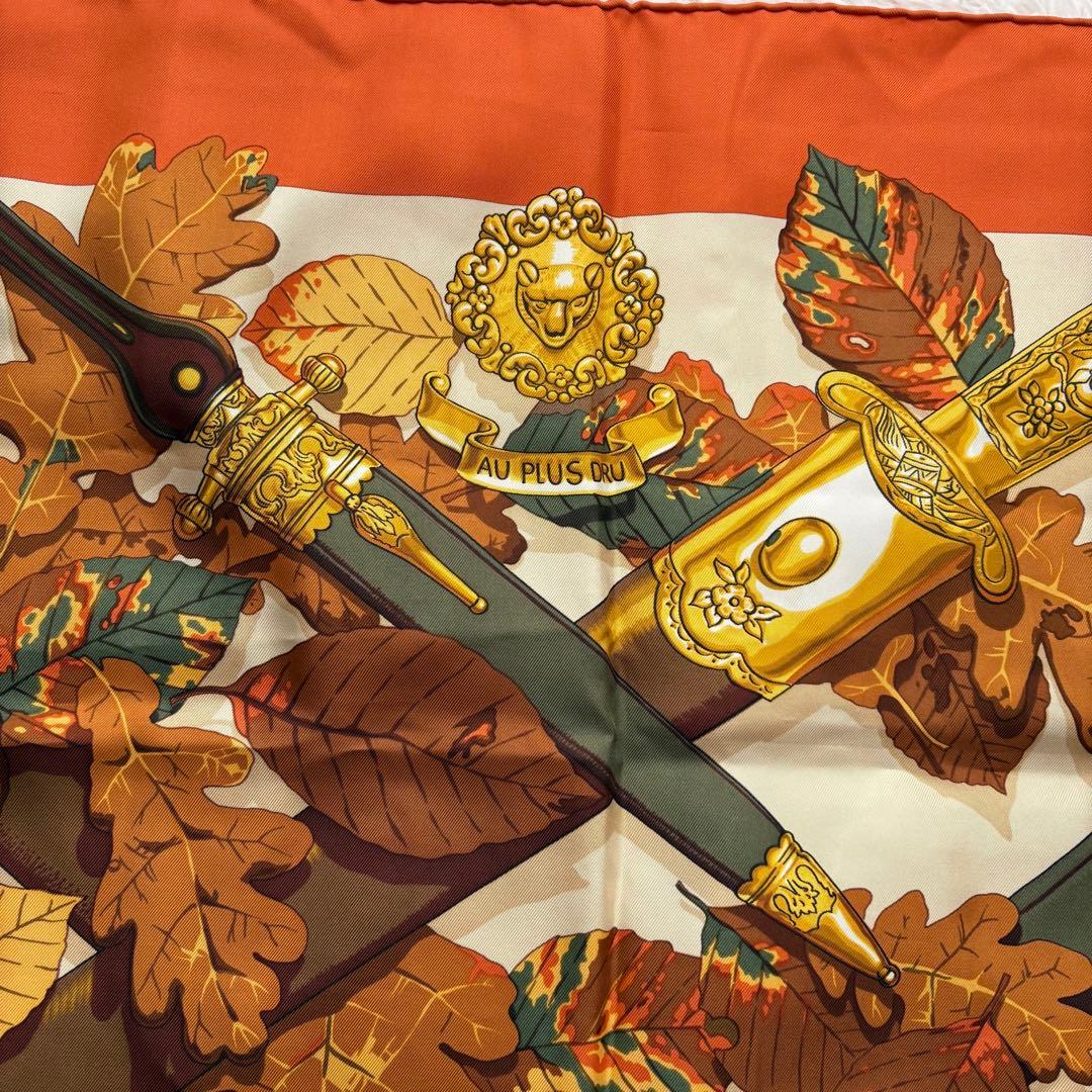 エルメス カレ90 AU PLUS DRU シルクスカーフ オレンジ ベージュ