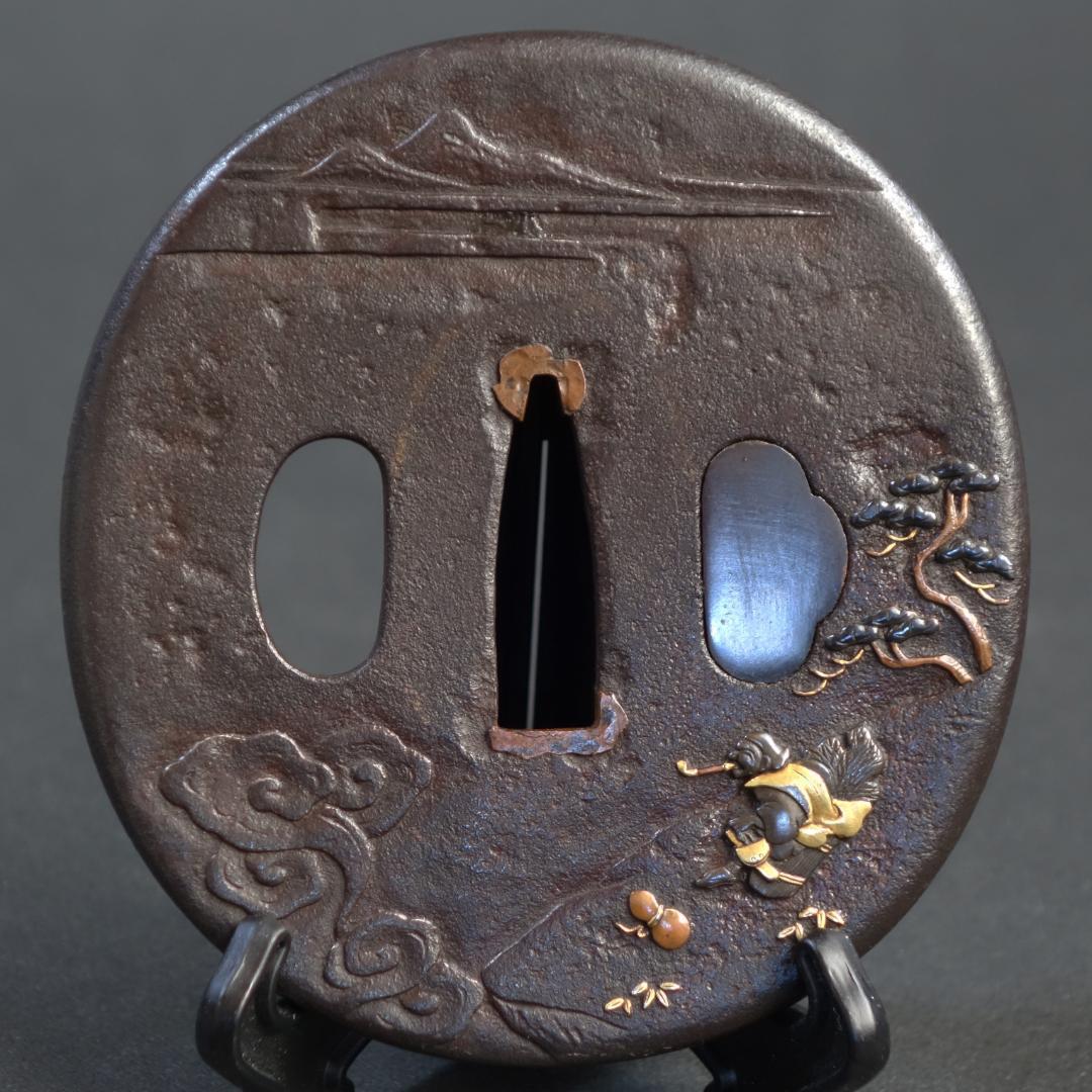 鍔 鐔 鉄地 刀装具 日本刀 武具 骨董【金銀銅象嵌 薪翁図鍔】(鍔箱布団付き)