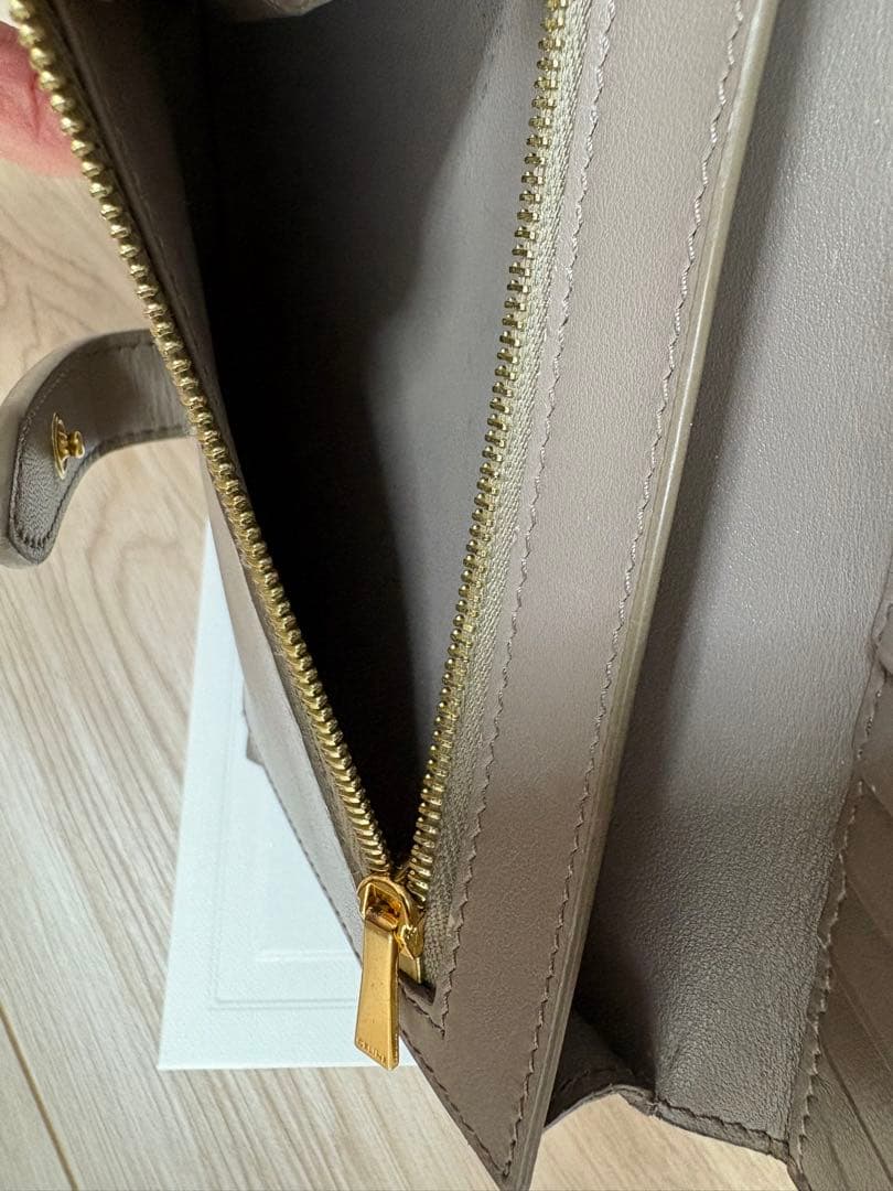 CELINE グレー 二つ折り財布 保存袋付き