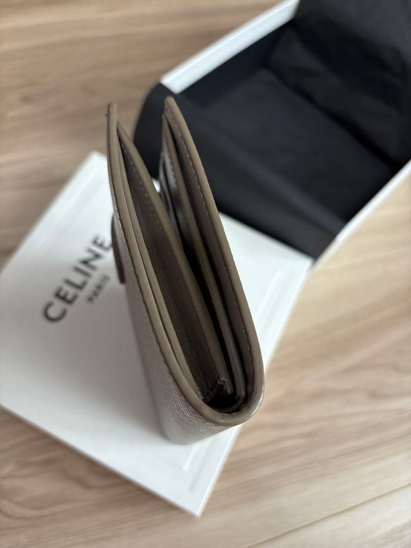 CELINE グレー 二つ折り財布 保存袋付き