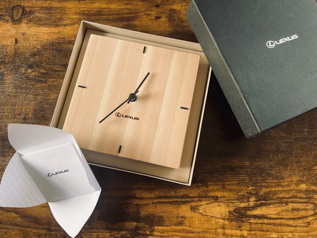 Lexus レクサスコレクション　掛け時計　置き時計　縞模様木製時計