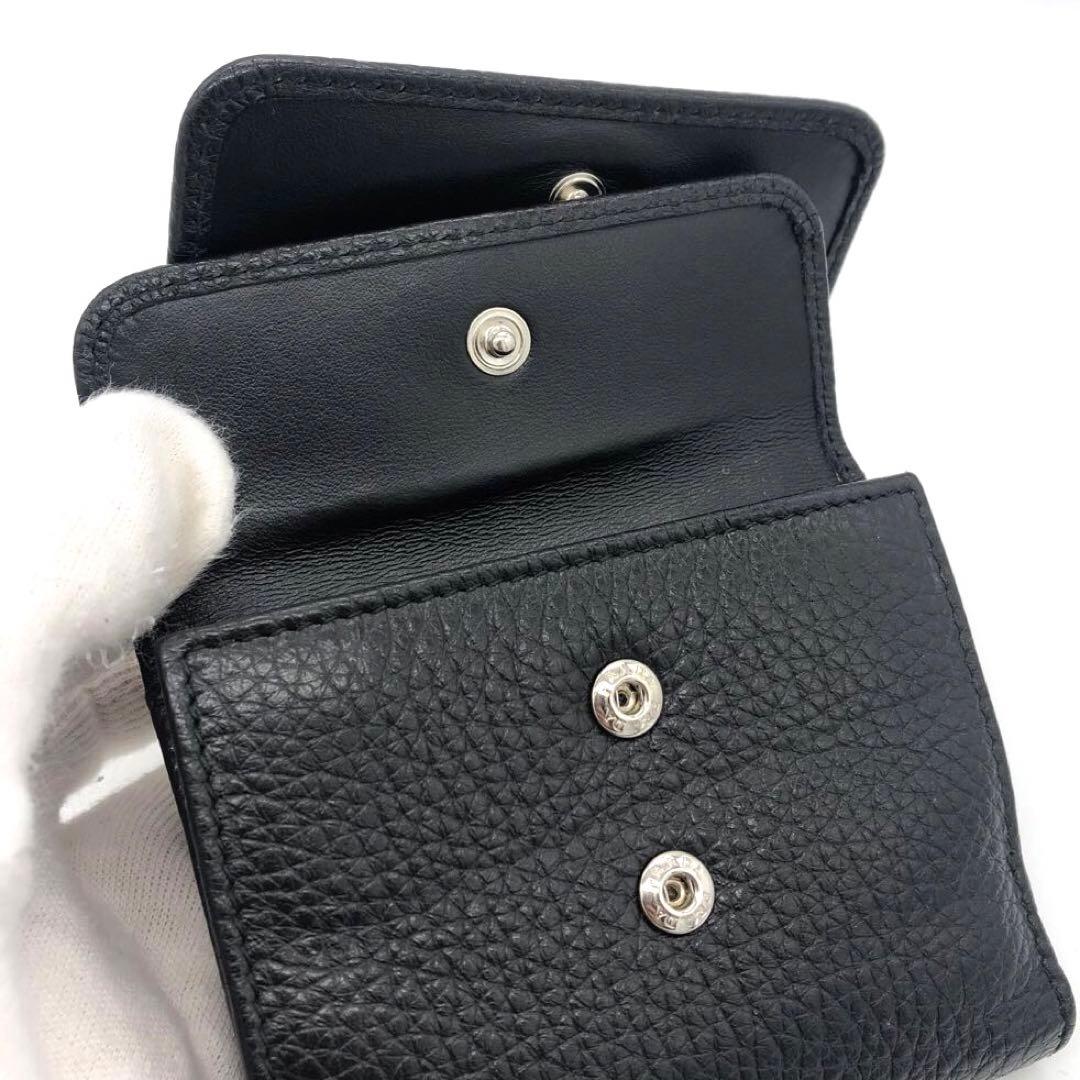 新品同様✨プラダ レザー　三つ折り財布　ブラック