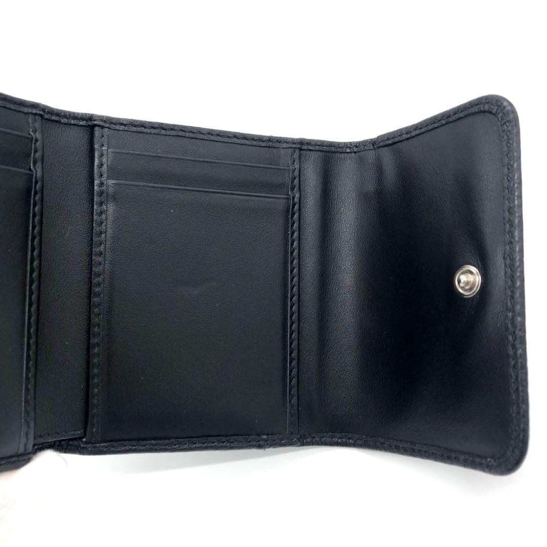 新品同様✨プラダ レザー　三つ折り財布　ブラック