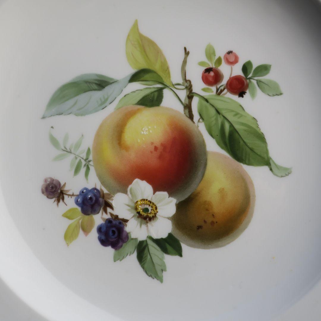 タイムレスな魅力を放つマイセンのフルーツ皿