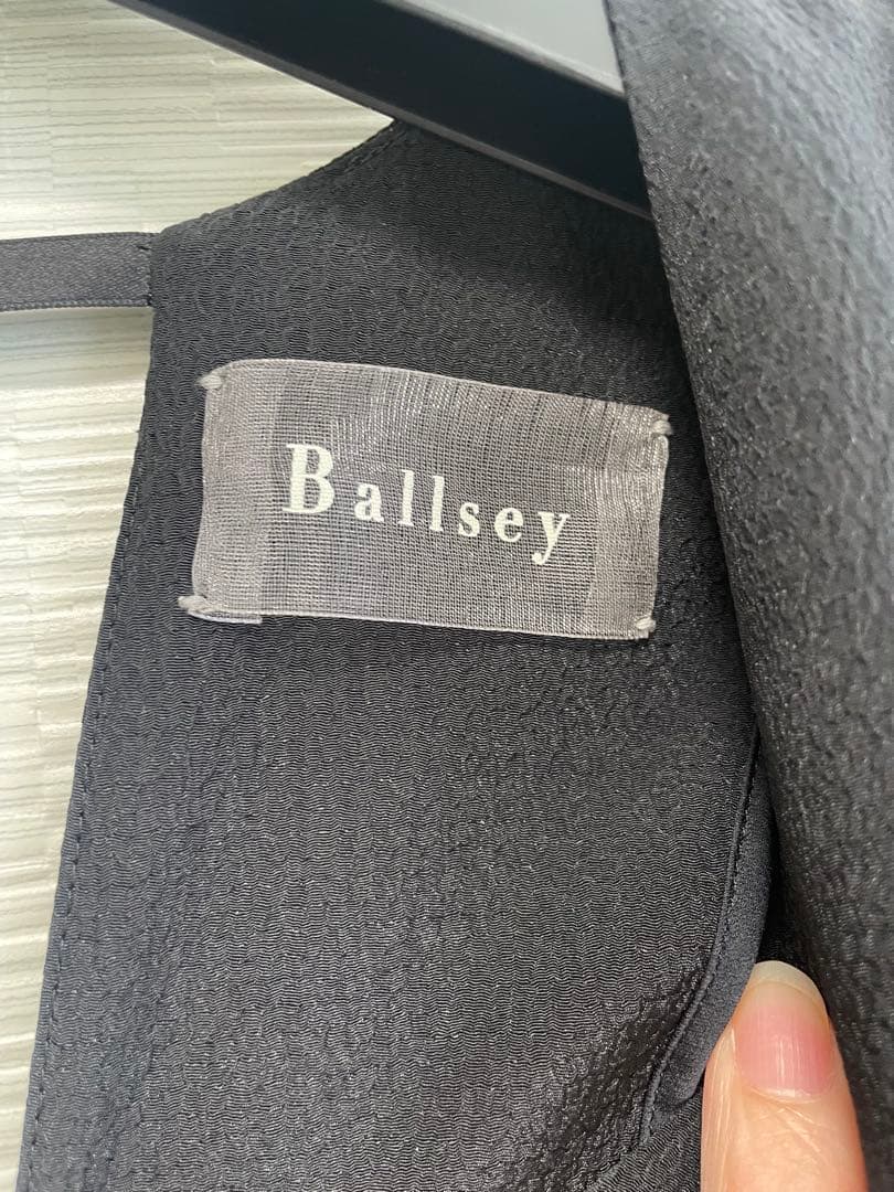 値下げ　tomorrow land ballsey バックジップミディドレス