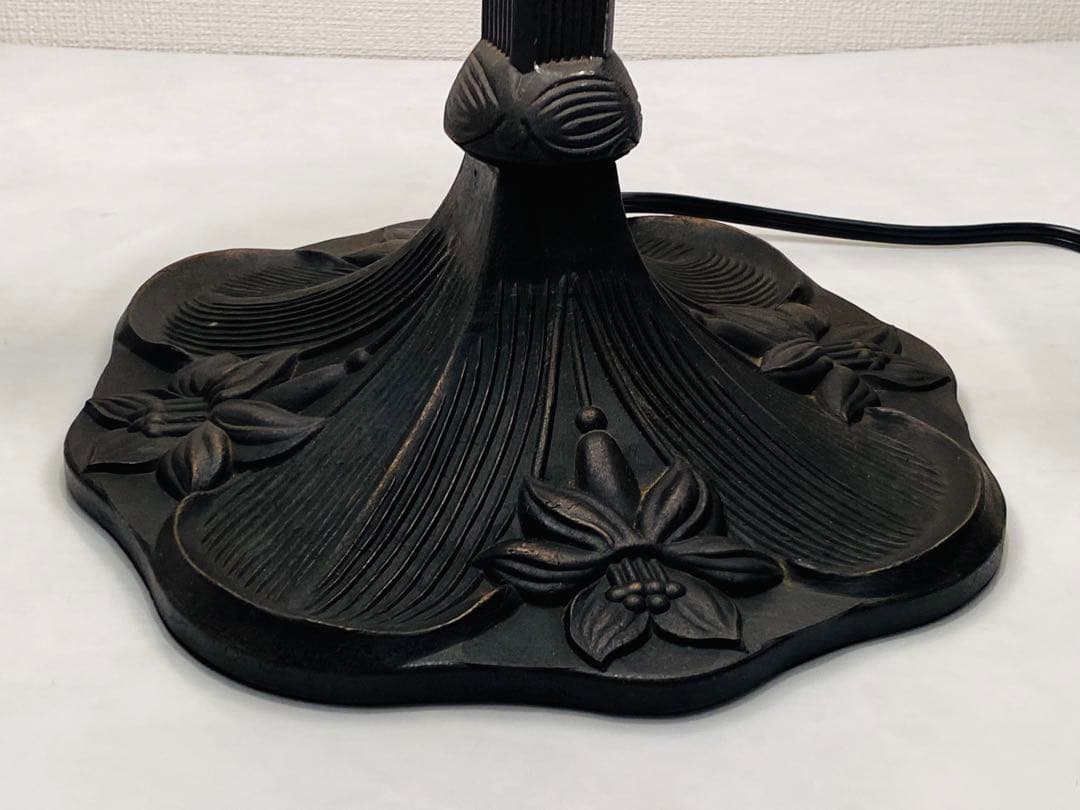 【 美品 】高さ58㎝ ティファニー風 葉・花柄 大型ガラスシェードランプ