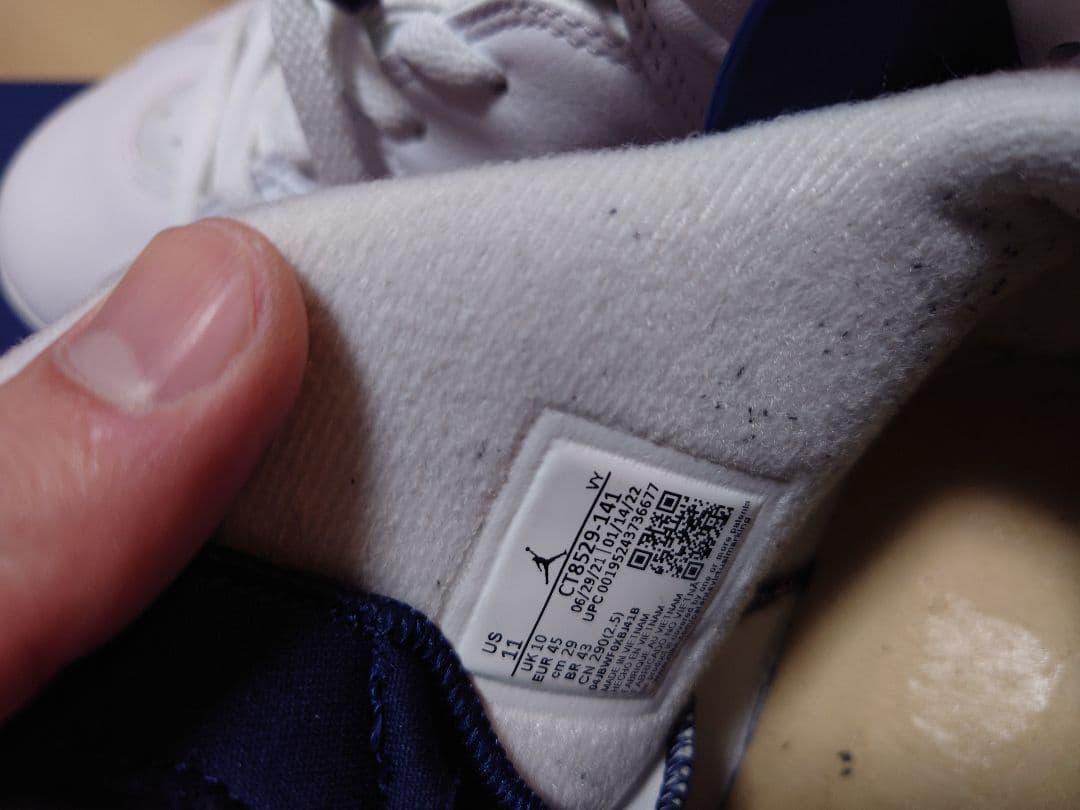 AIR JORDAN 6　ホワイト/ミッドナイトネイビー　29cm