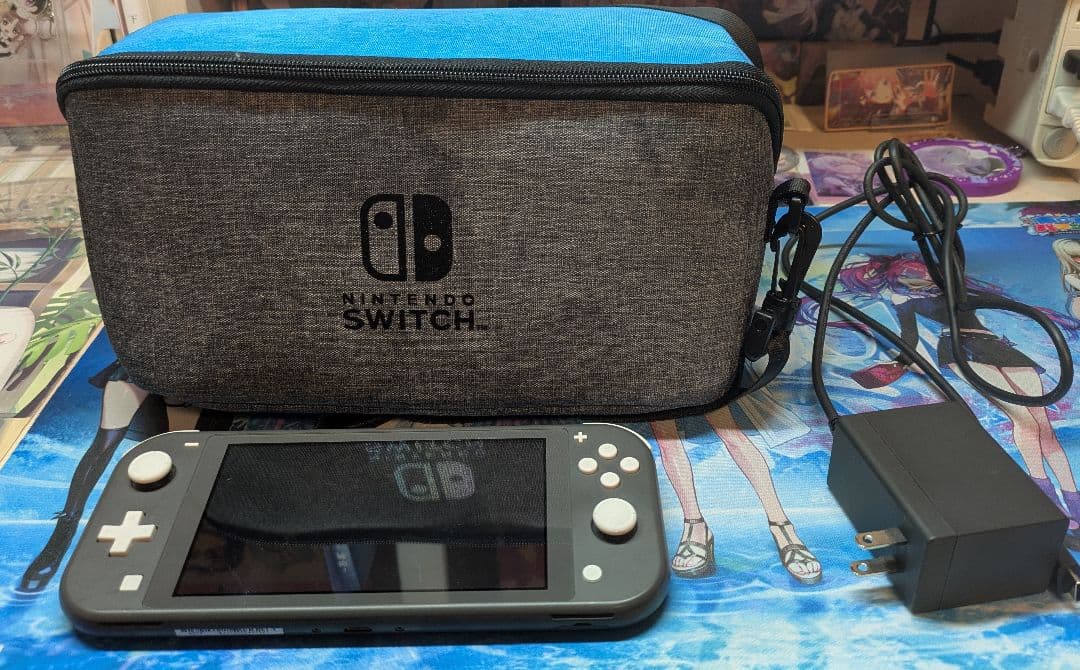 ま*め様 [ Switch Lite ] グレー 本体〈収納バッグ＆ACアダプタ