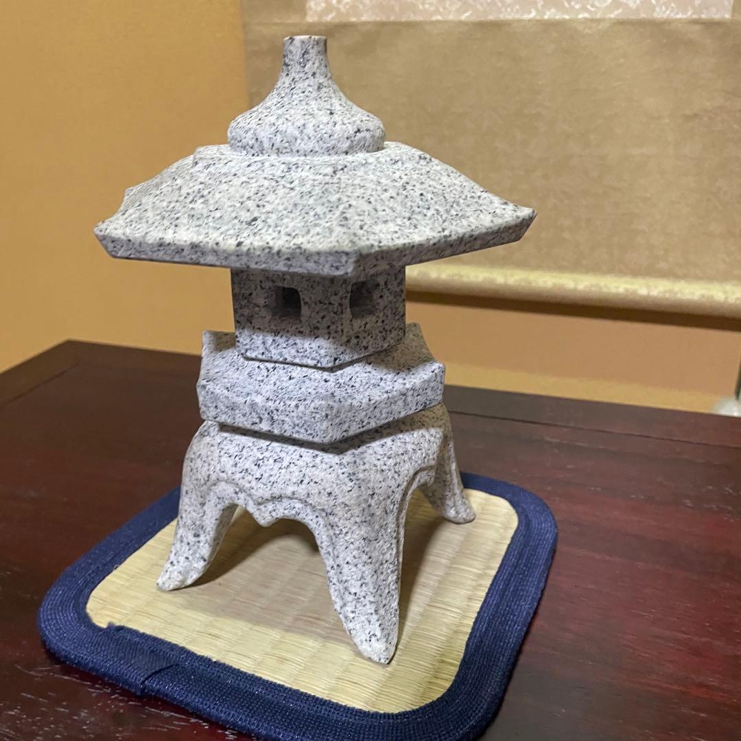 【灯篭】灯籠 トウロウ 雪見灯篭 白御影石 庭石 置き物 天然石 縁起物