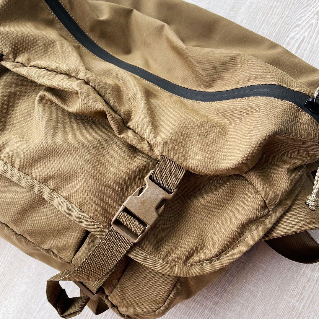 MYSTERY RANCH アメリカ製インベーダー　メッセンジャーバッグ