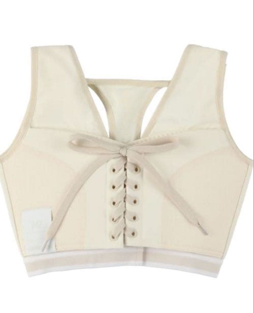 ひなちゃんねる　スポーツブラN7 white リニューアル　箱無し