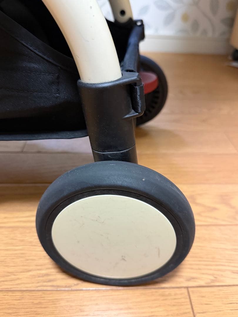 STOKKE YOYOベビーカー飛行機内持ち込み可能サイズ