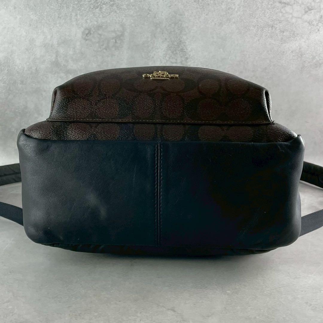 美品✨コーチ　ミディアム　チャーリー　バックパック　シグネチャー　PVC×レザー