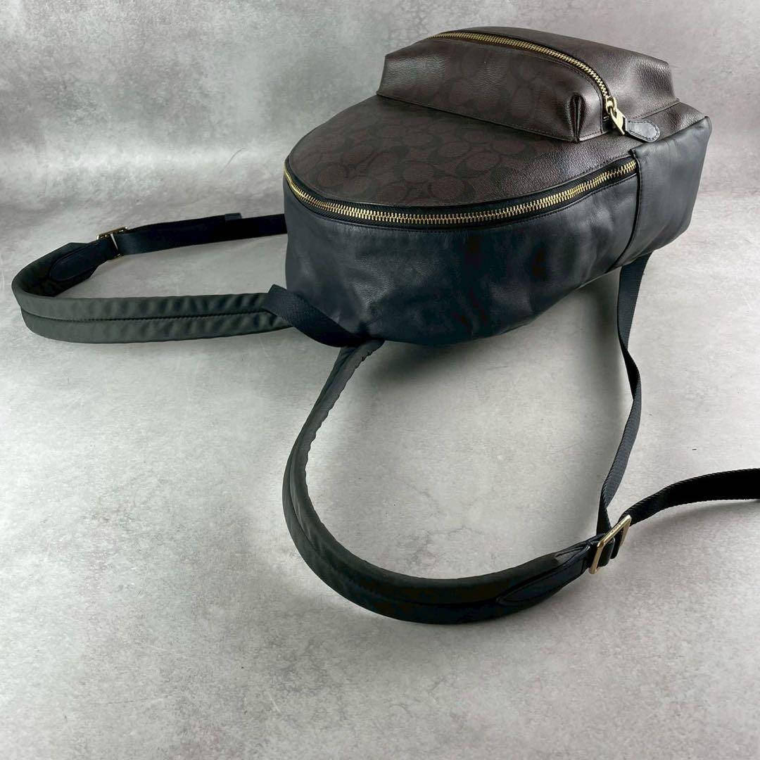 美品✨コーチ　ミディアム　チャーリー　バックパック　シグネチャー　PVC×レザー