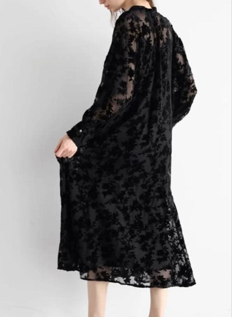 【新品未使用】ヤマダヤAmple ベロアジャガードワンピース（ブラック）