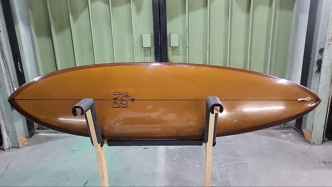 送料込み　DEADKOOKS HELLHOUND 6.9　フィン付き