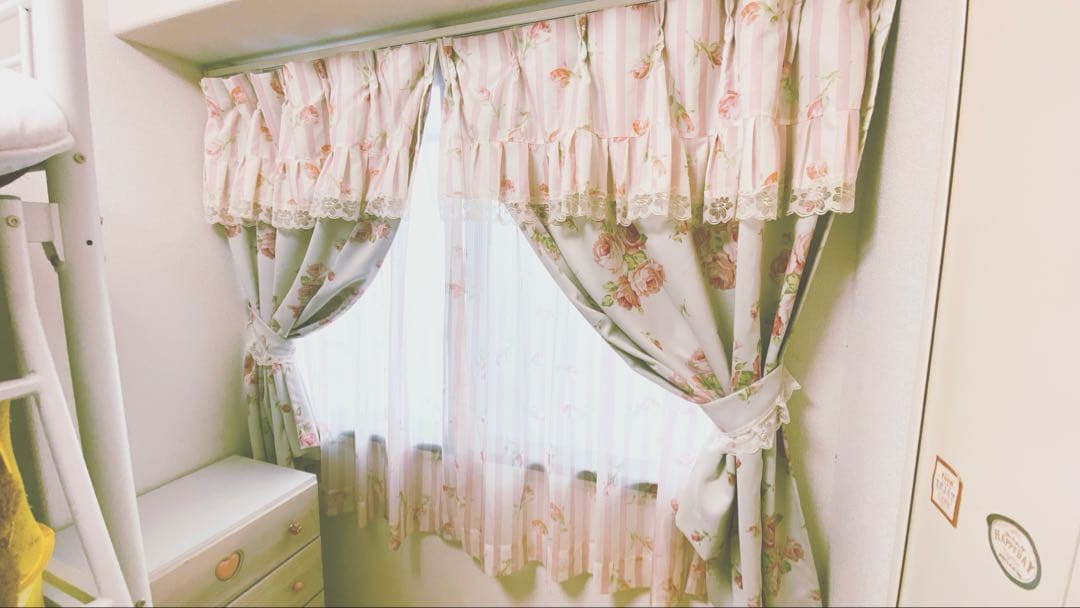 定価24,800円！ヨーロピアンアンティーク姫系カーテン！ドレッシータイプ