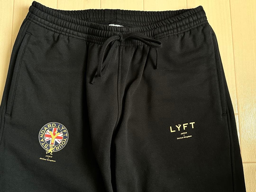 お*ち様 LYFT Ｌサイズ　上下セット　パーカー　ボトムス　ブラック　初期