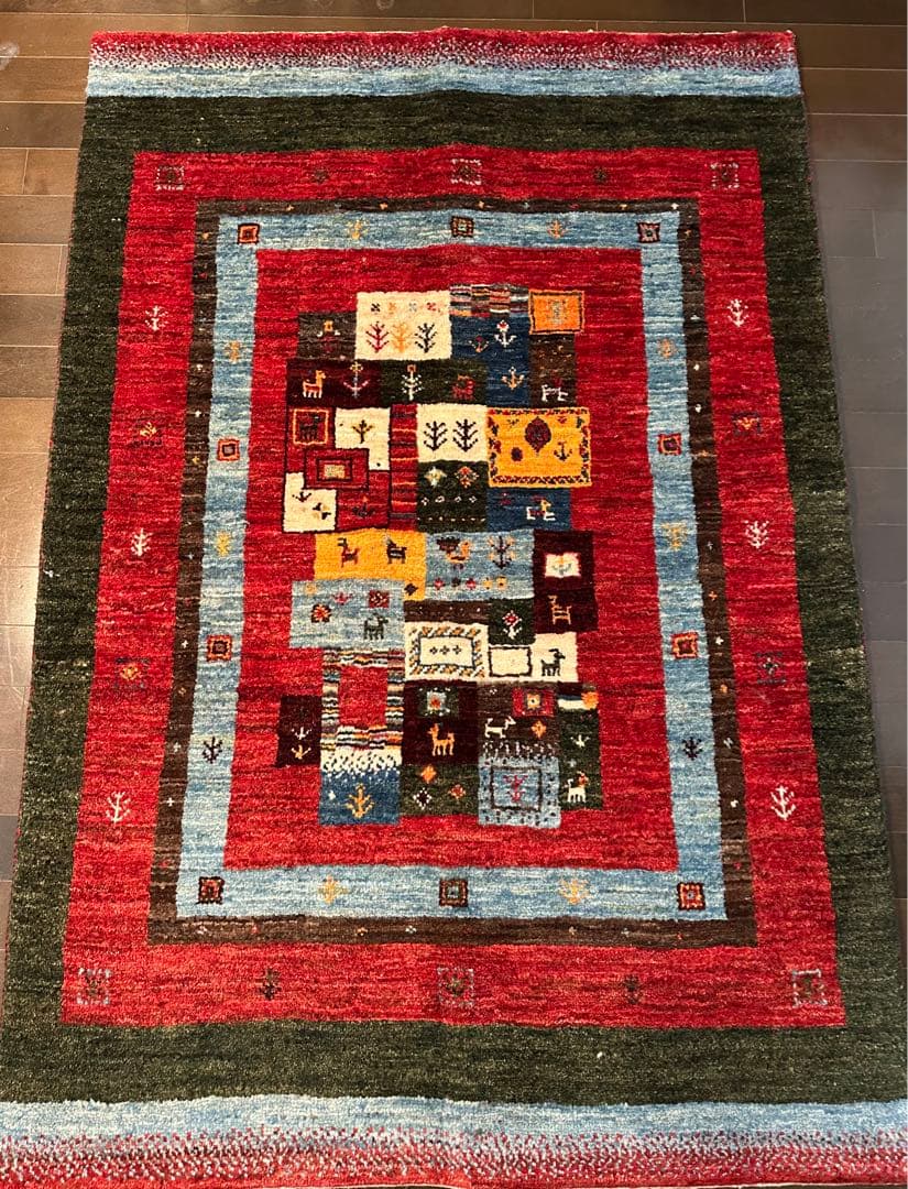 ギャッベ　ペルシャ絨毯