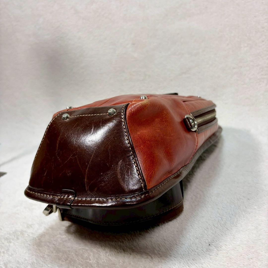 【極美品✨】キーファーノイ　最高級ボディバッグ　チャオ イタリア本革　斜め掛け