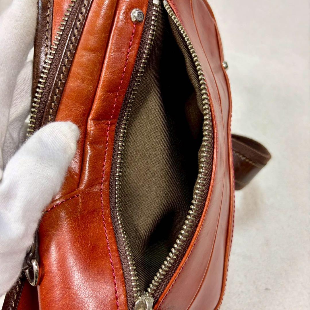 【極美品✨】キーファーノイ　最高級ボディバッグ　チャオ イタリア本革　斜め掛け